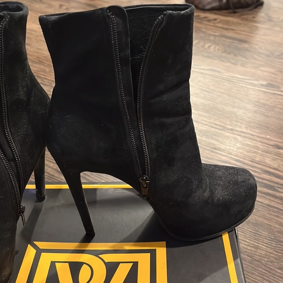 Pour la victoire zane heeled booties black suede - Picture 2 of 4